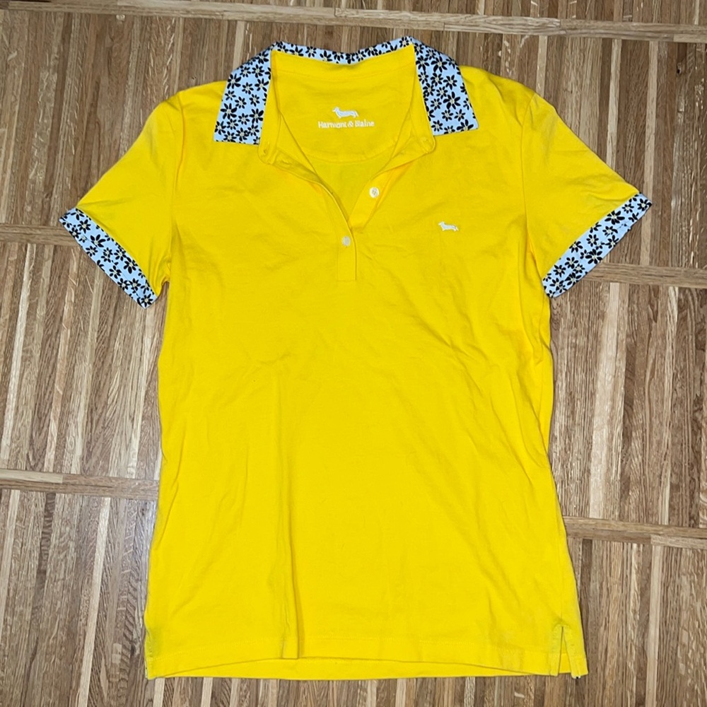NEW without tags - Harmont and Blaine yellow polo with floral trim